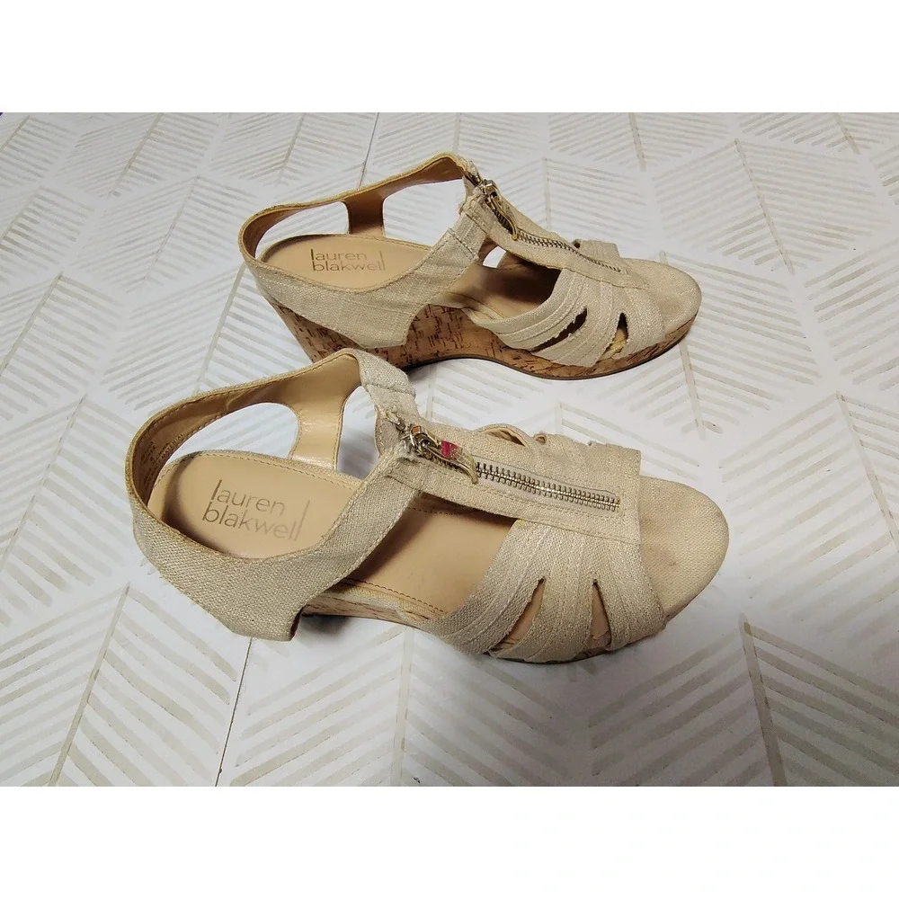 Lauren Blackwell Tan Linen Cork Wedge Sandals Front Zip Gold Hardware Size 8